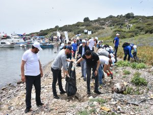 Tavşan Adası’nda Kıyı Ve Su Altı Temizliği Yapıldı