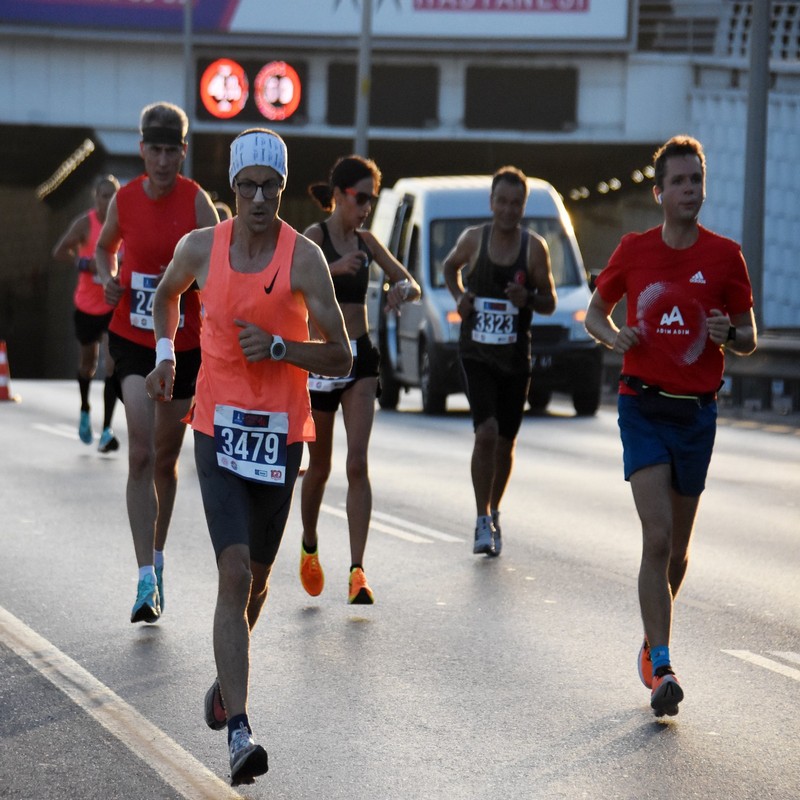 9 Eylül İzmir Yarı Maratonu’na rekor katılım