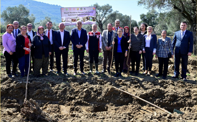 İzmir’de Kadın Çiftçilere Destek